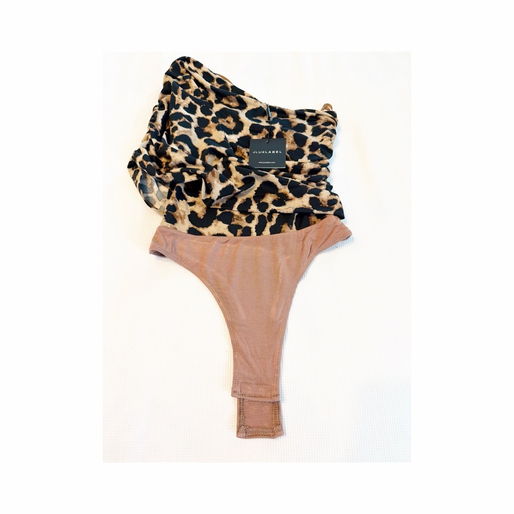 JLUXLABEL Leopard Print Bodysuit Size Small NWT